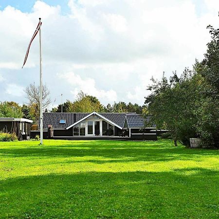 6 Person Holiday Home In Ansager Экстерьер фото