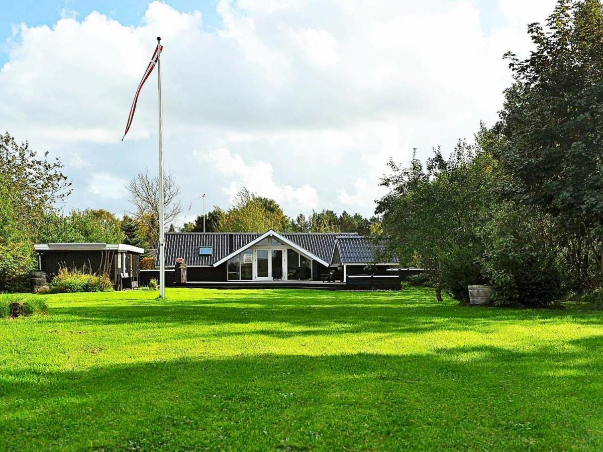 6 Person Holiday Home In Ansager Экстерьер фото